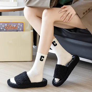 Nova Moda Koreja Harajuku Je Slovo C P Čarape Ulica Hip-Hop Skateboard Šarene Čarape Srednje Dužine Ravnici Prozračna Pamučne Čarape